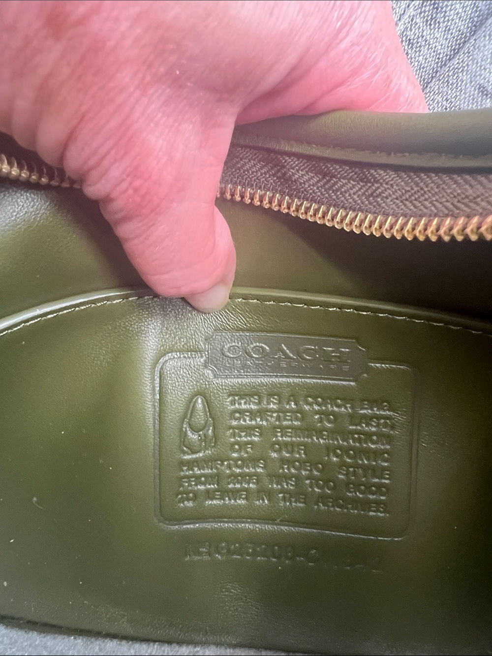 Coach Hampton Hobo Olive Green Leather Shoulder Bag with Gold Hardware - Picture 8 of 8